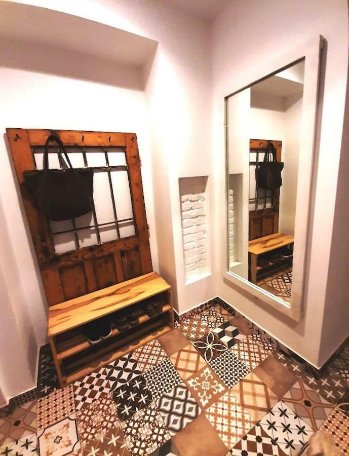 2 Bedroom Apartment Near Heroes Square Budapest Eksteriør bilde